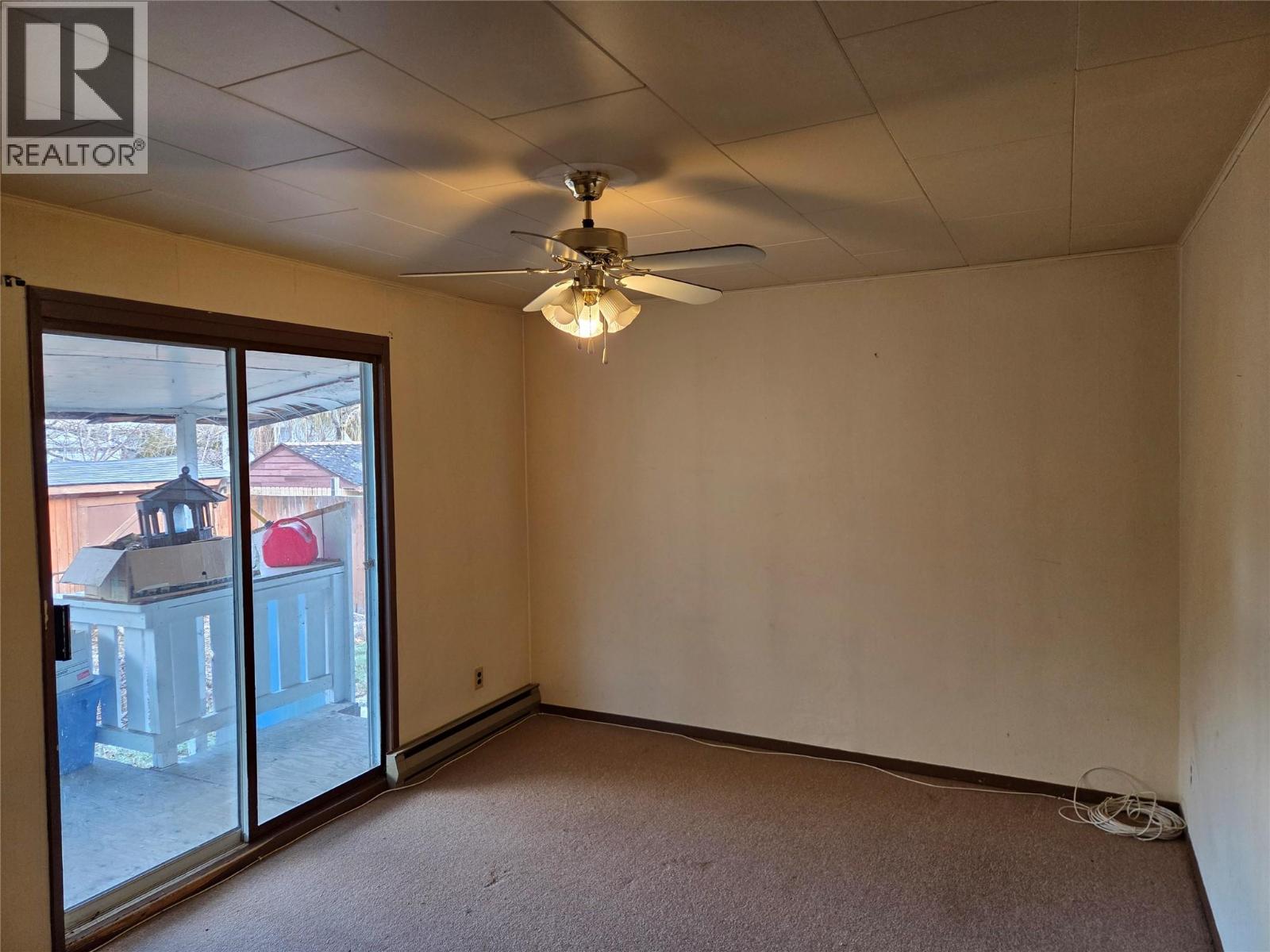 512 12th Avenue, Keremeos, British Columbia  V0X 1N3 - Photo 5 - 10371510