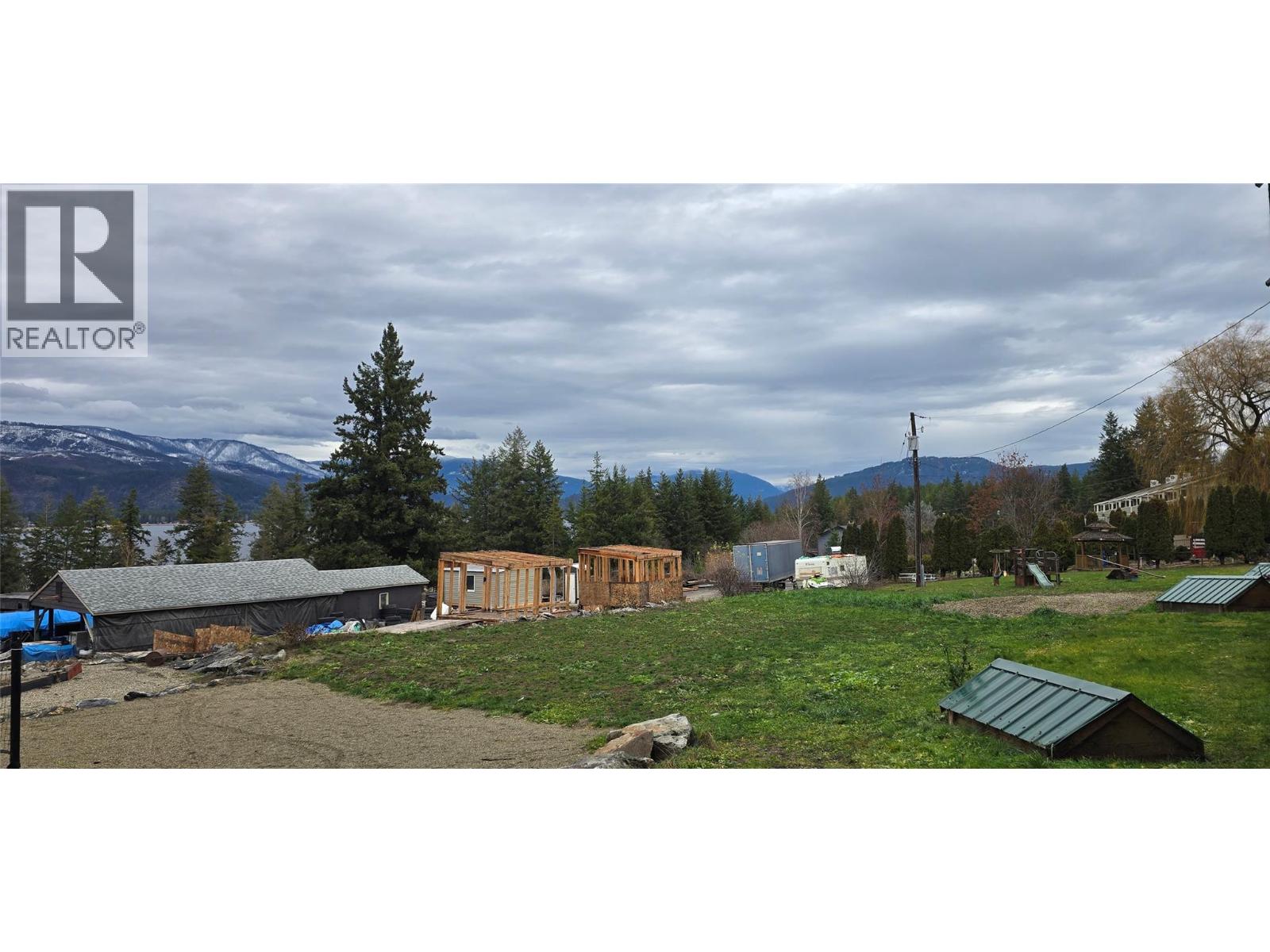 1277 Trans Canada Highway, Sorrento, British Columbia  V0E 2W0 - Photo 10 - 10371514