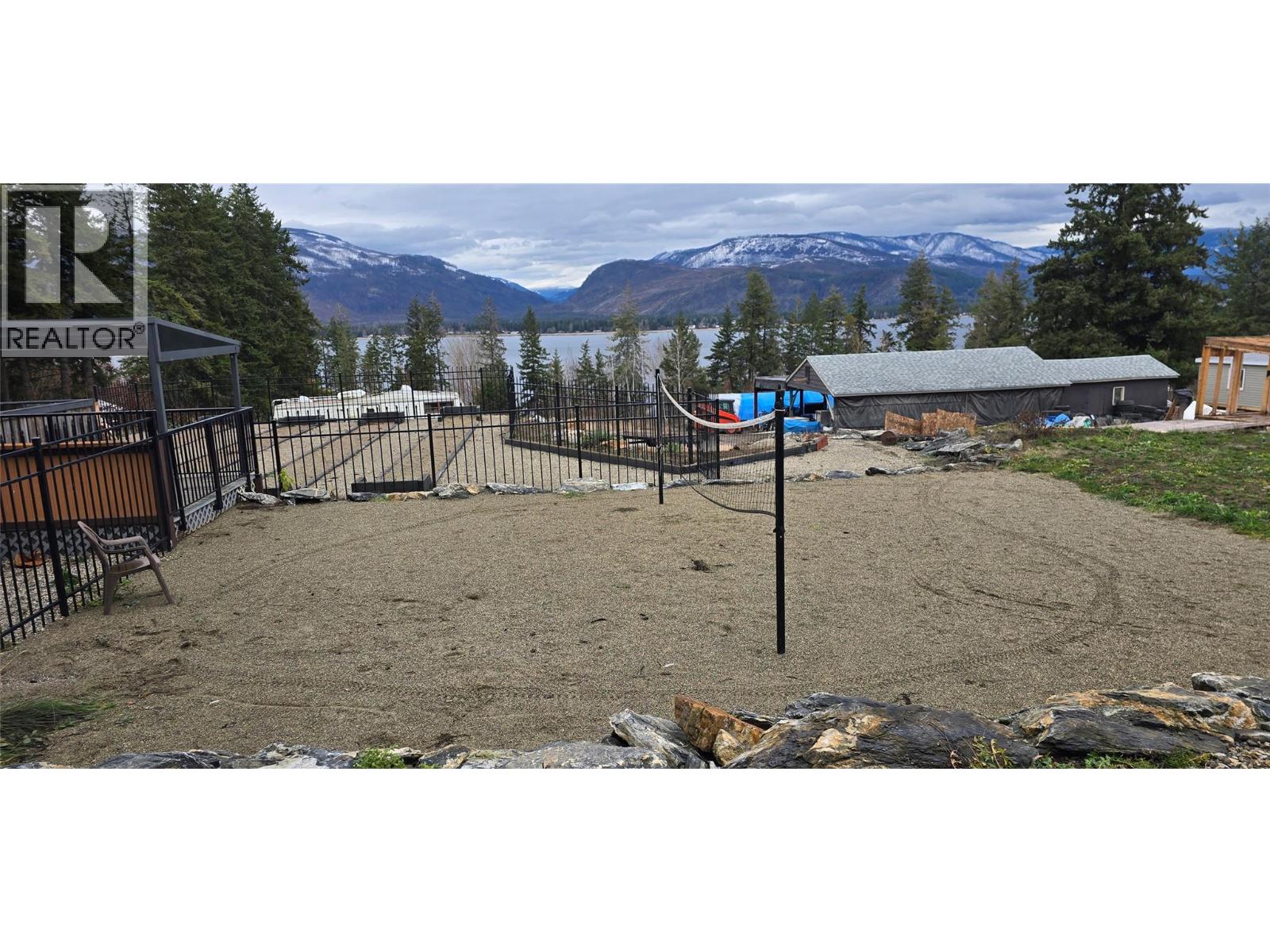 1277 Trans Canada Highway, Sorrento, British Columbia  V0E 2W0 - Photo 11 - 10371514