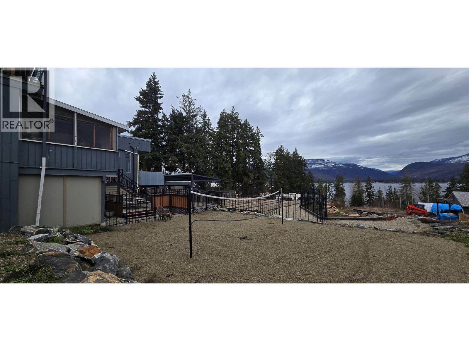 1277 Trans Canada Highway, Sorrento, British Columbia  V0E 2W0 - Photo 13 - 10371514