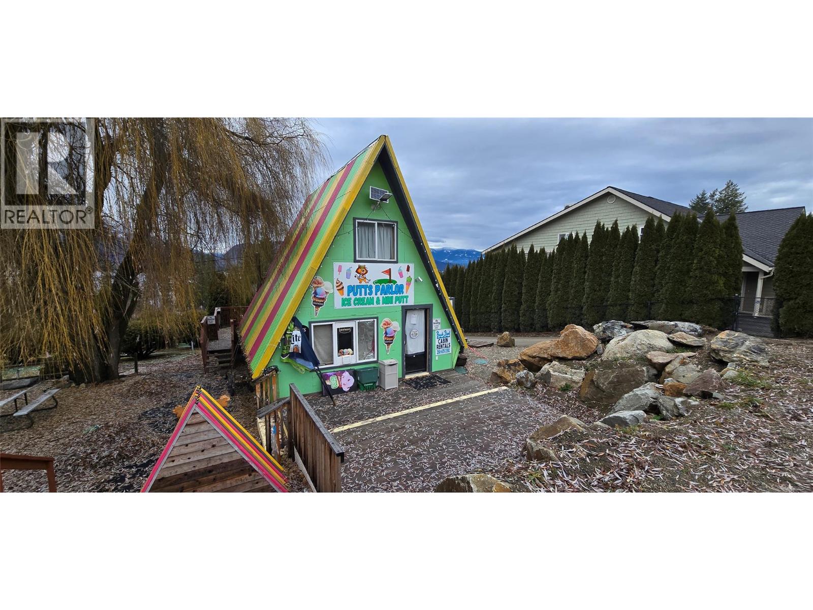 1277 Trans Canada Highway, Sorrento, British Columbia  V0E 2W0 - Photo 15 - 10371514