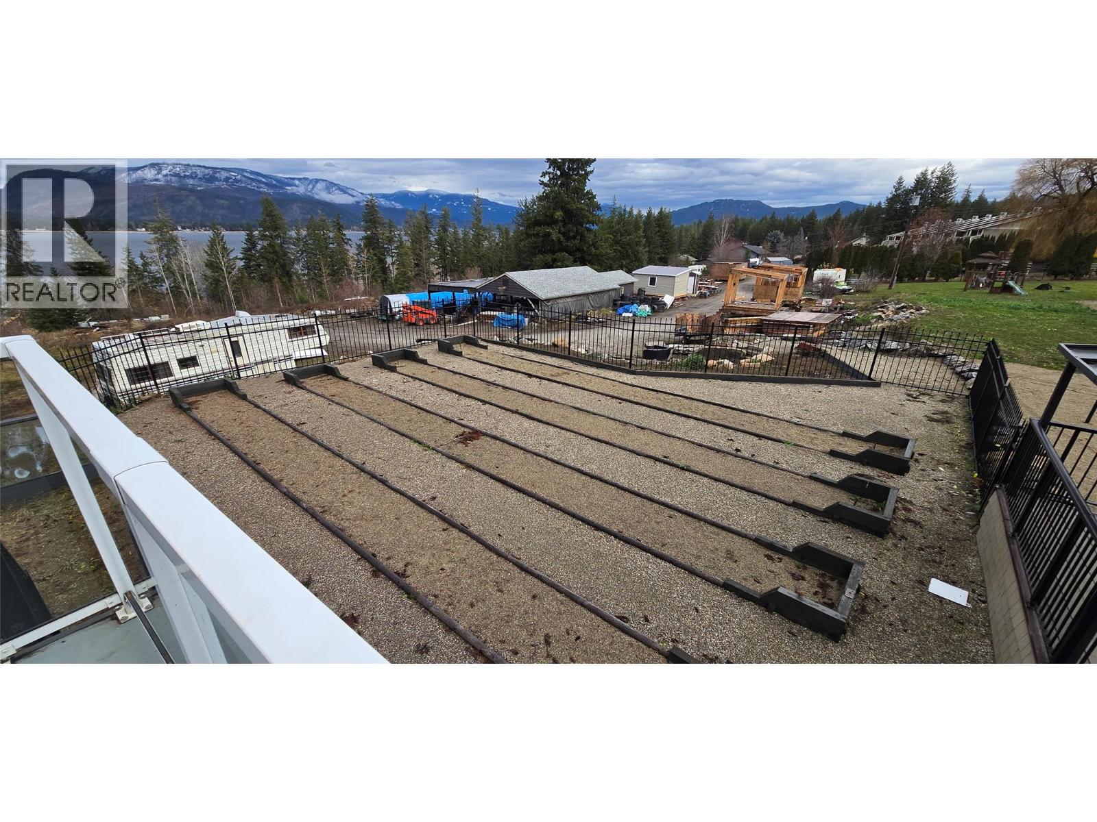 1277 Trans Canada Highway, Sorrento, British Columbia  V0E 2W0 - Photo 24 - 10371514