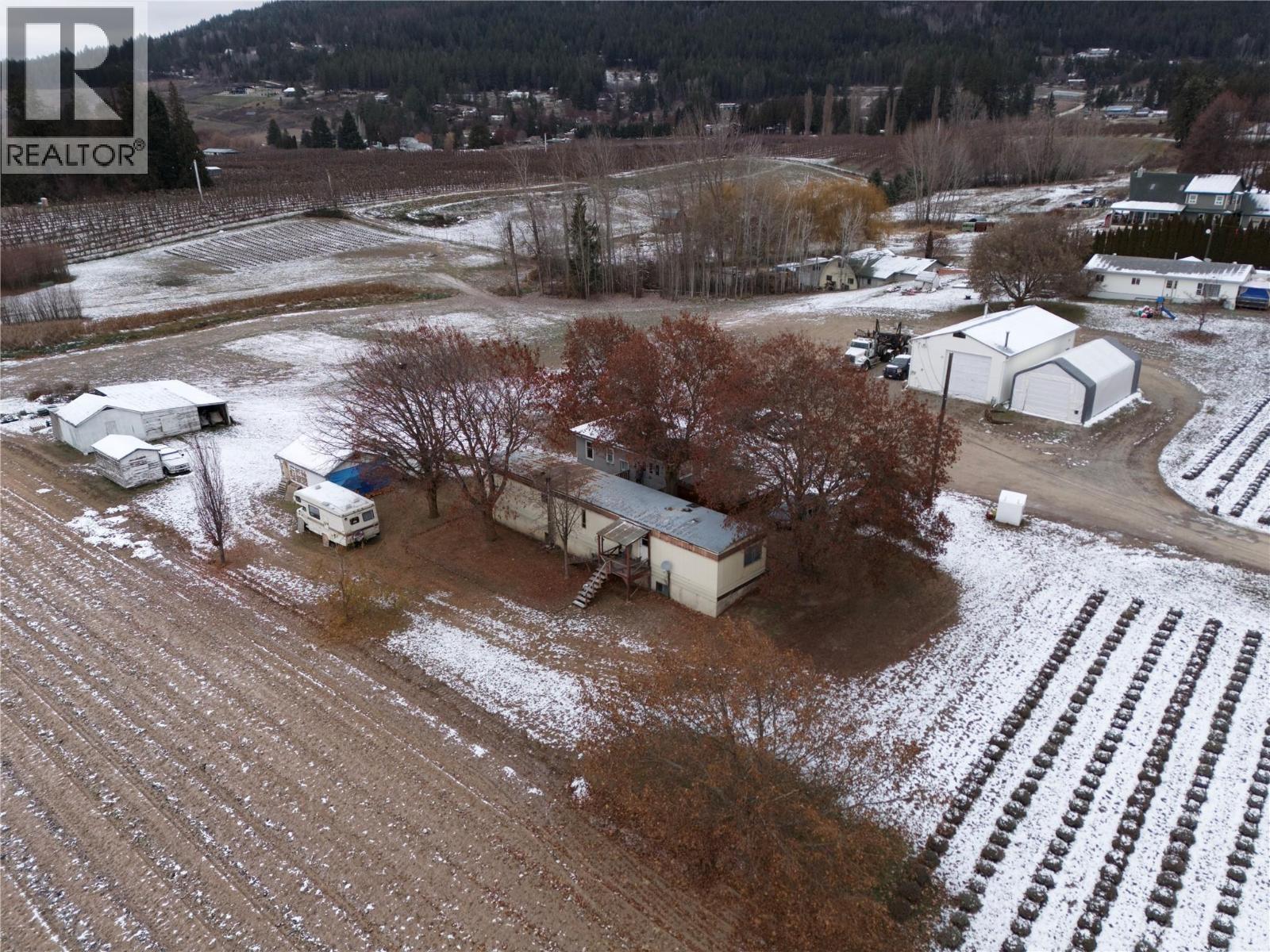 105 36 Avenue, Erickson, British Columbia  V0B 1G1 - Photo 2 - 10370129