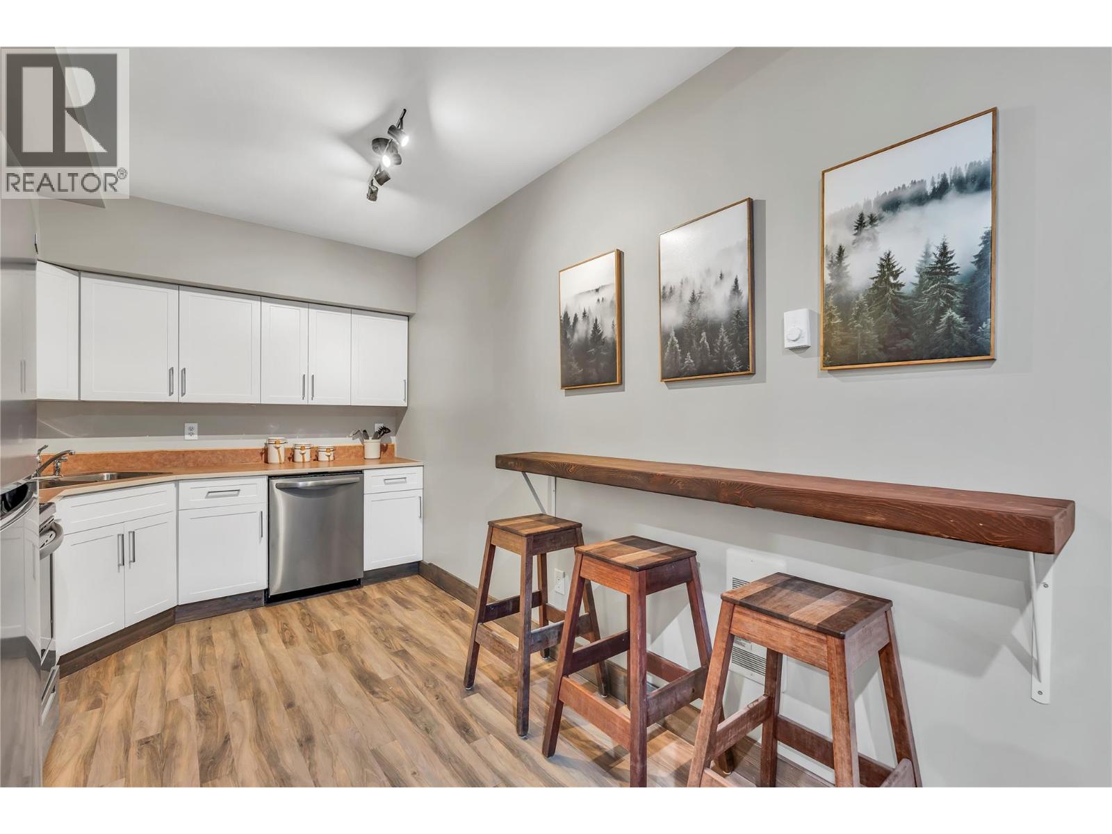 360 Strayhorse Road Unit# C-13, Apex Mountain, British Columbia  V0X 1K0 - Photo 13 - 10371529