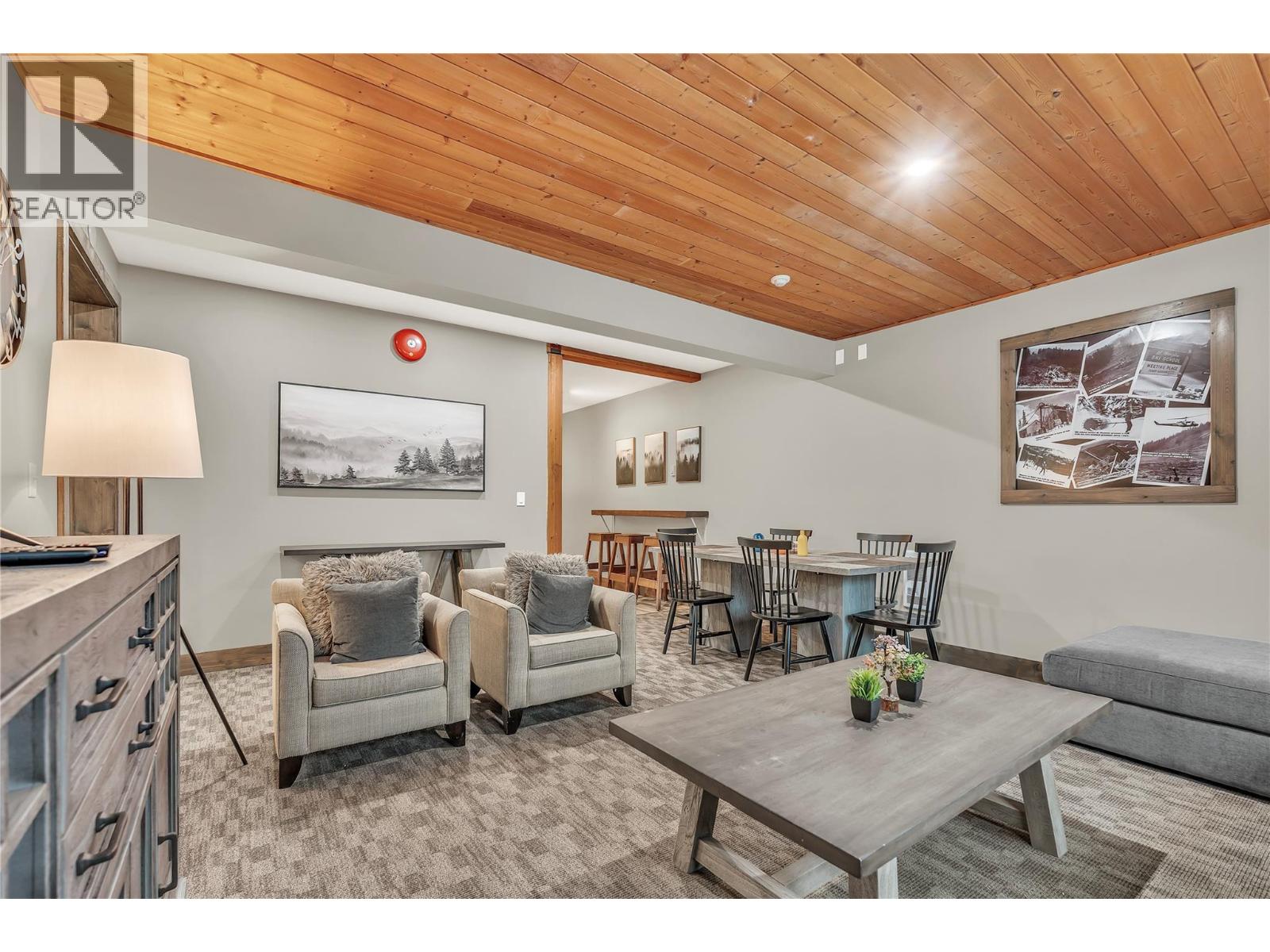 360 Strayhorse Road Unit# C-13, Apex Mountain, British Columbia  V0X 1K0 - Photo 4 - 10371529
