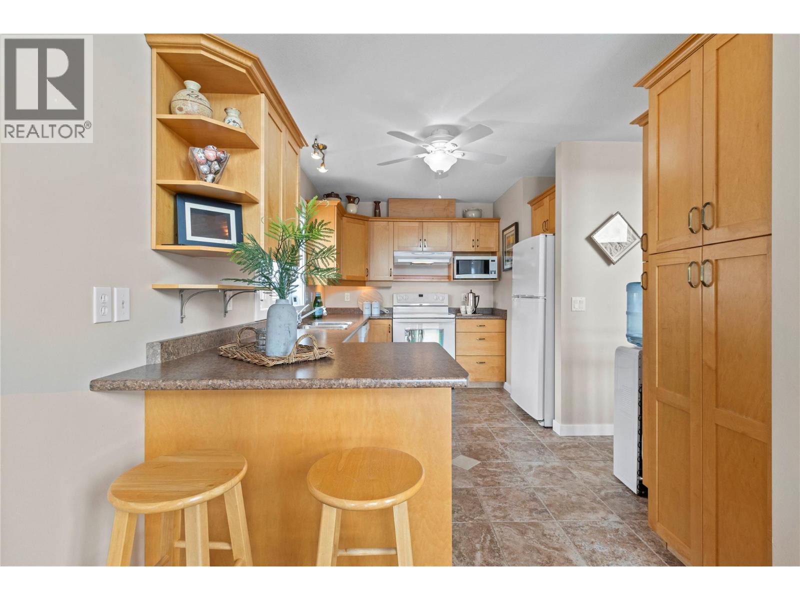 5106 Squilax Anglemont Road, Celista, British Columbia  V0E 1M6 - Photo 15 - 10371366