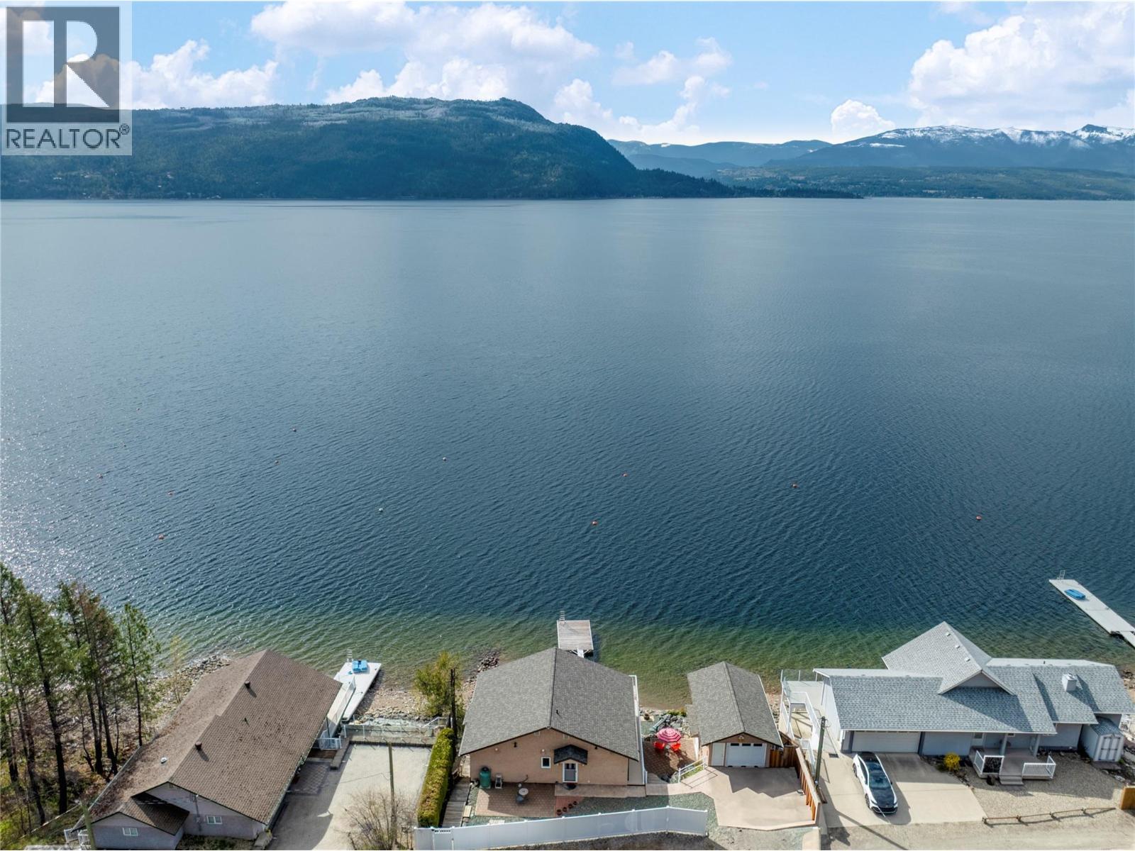 5106 Squilax Anglemont Road, Celista, British Columbia  V0E 1M6 - Photo 5 - 10371366