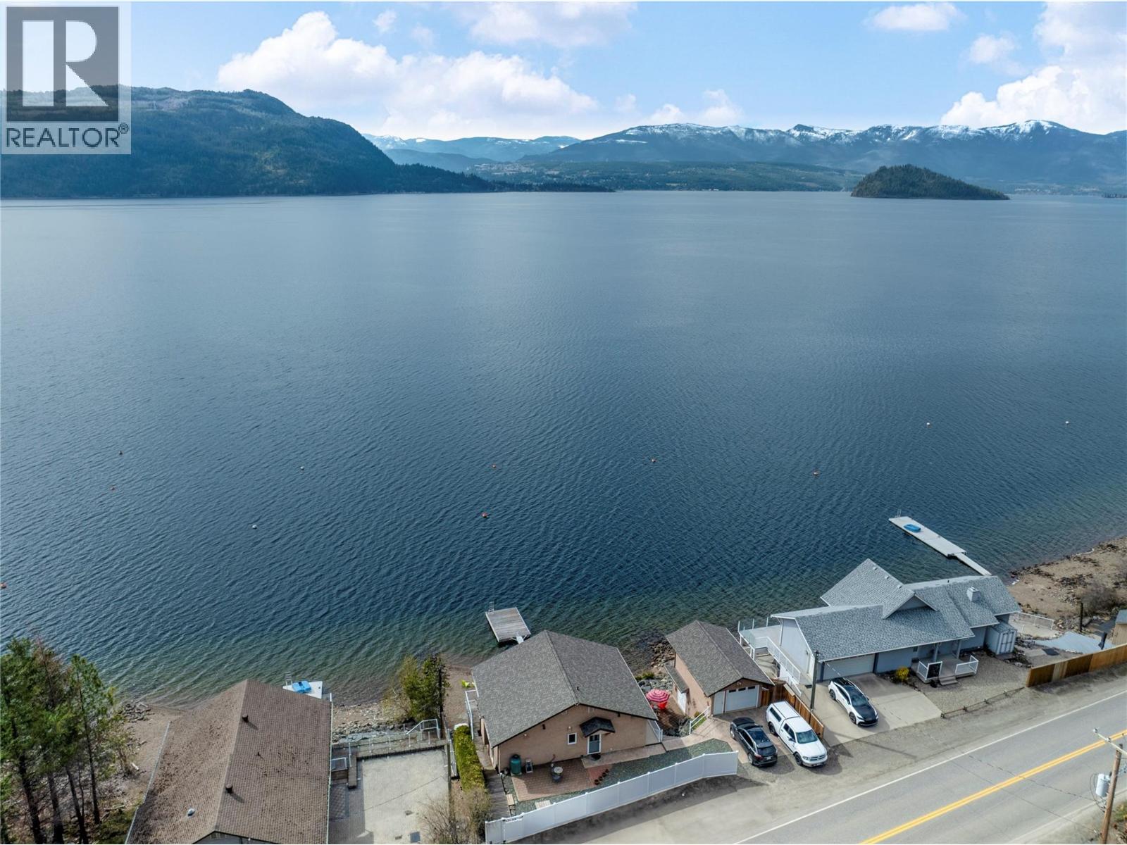 5106 Squilax Anglemont Road, Celista, British Columbia  V0E 1M6 - Photo 7 - 10371366