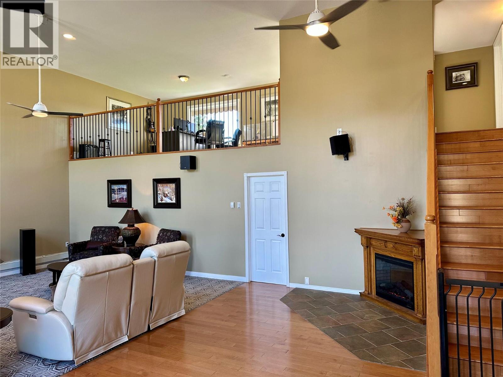 503 Wardner Fort Steele Road, Wardner, British Columbia  V0B 2J0 - Photo 14 - 10371564