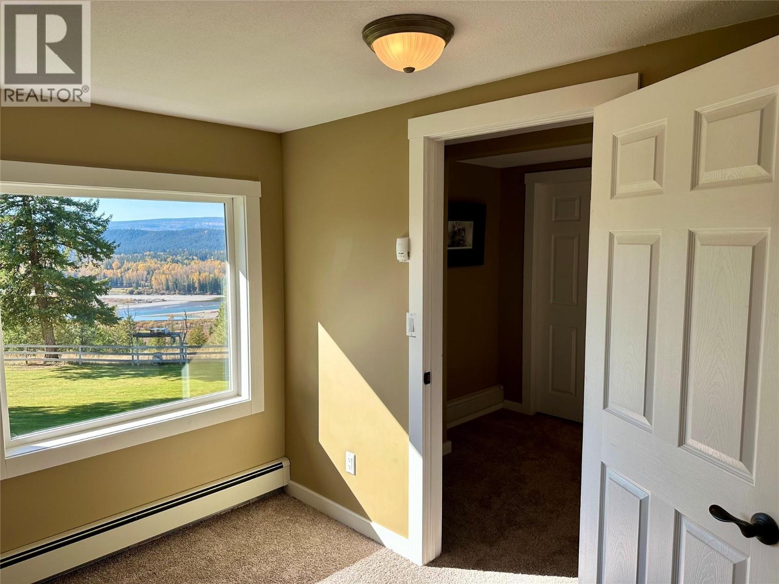 503 Wardner Fort Steele Road, Wardner, British Columbia  V0B 2J0 - Photo 23 - 10371564