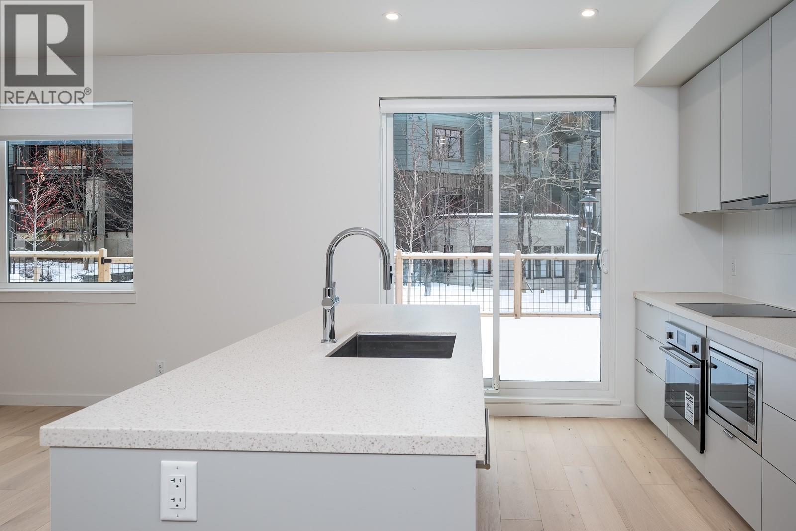 4280 Red Mountain Road Unit# 111, Rossland, British Columbia  V0G 1Y0 - Photo 10 - 10371415