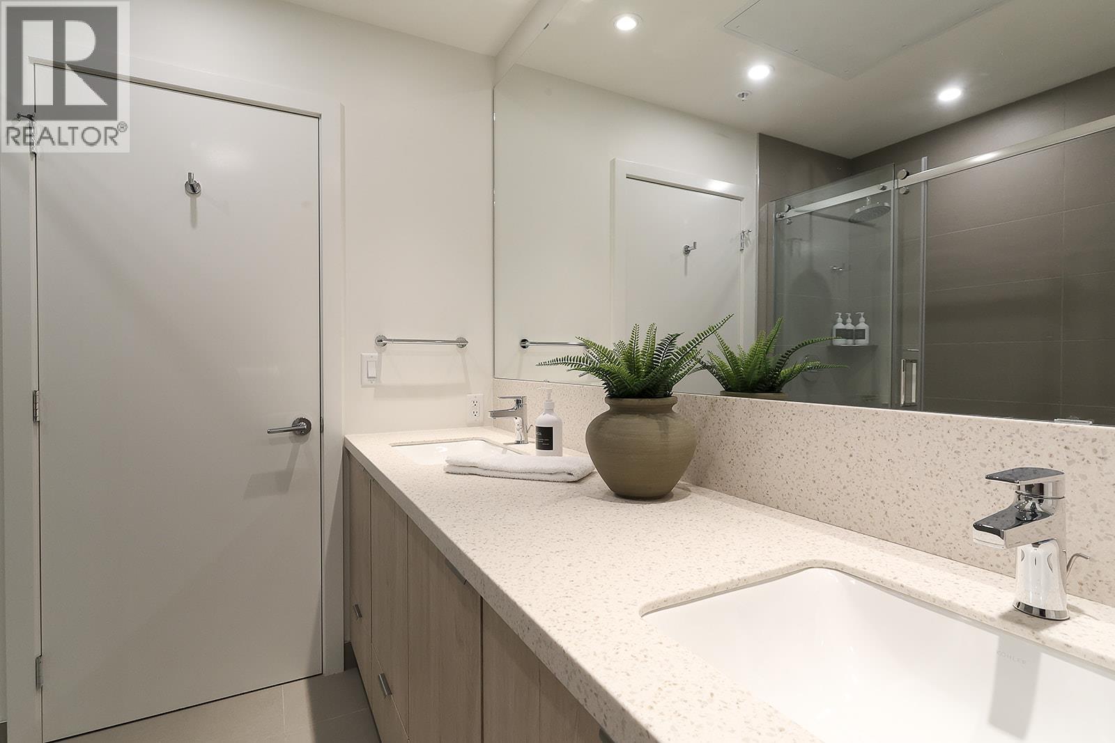 4280 Red Mountain Road Unit# 111, Rossland, British Columbia  V0G 1Y0 - Photo 17 - 10371415