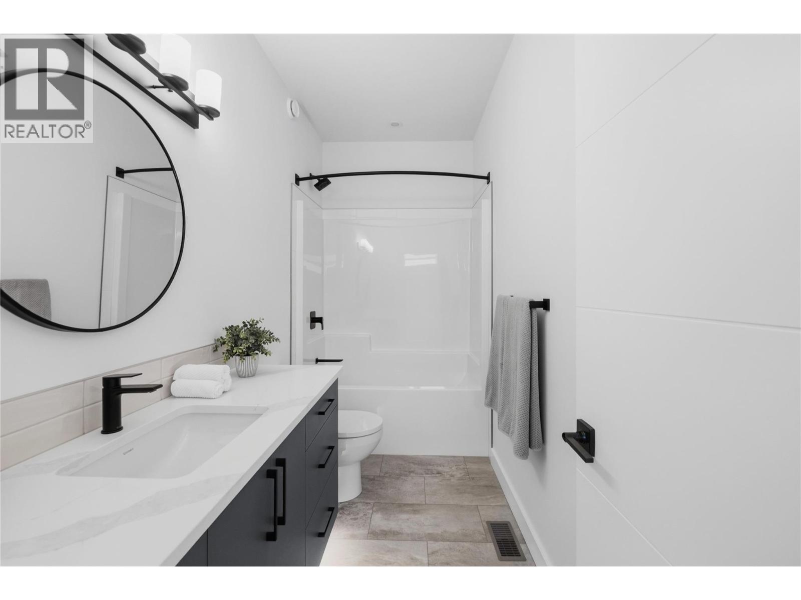 143 Green Avenue Unit# 102, Penticton, British Columbia  V2A 3S9 - Photo 34 - 10371606