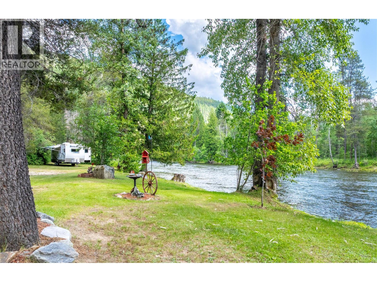 6996 95 Highway, Kingsgate, British Columbia  V0B 1V1 - Photo 21 - 10371598