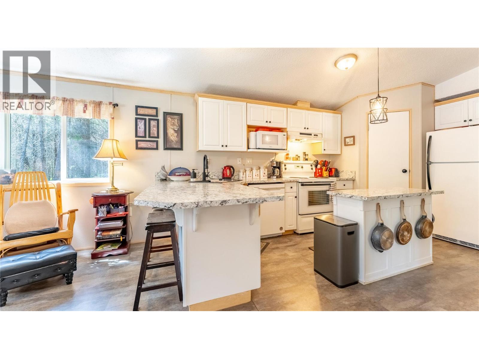 6996 95 Highway, Kingsgate, British Columbia  V0B 1V1 - Photo 45 - 10371598
