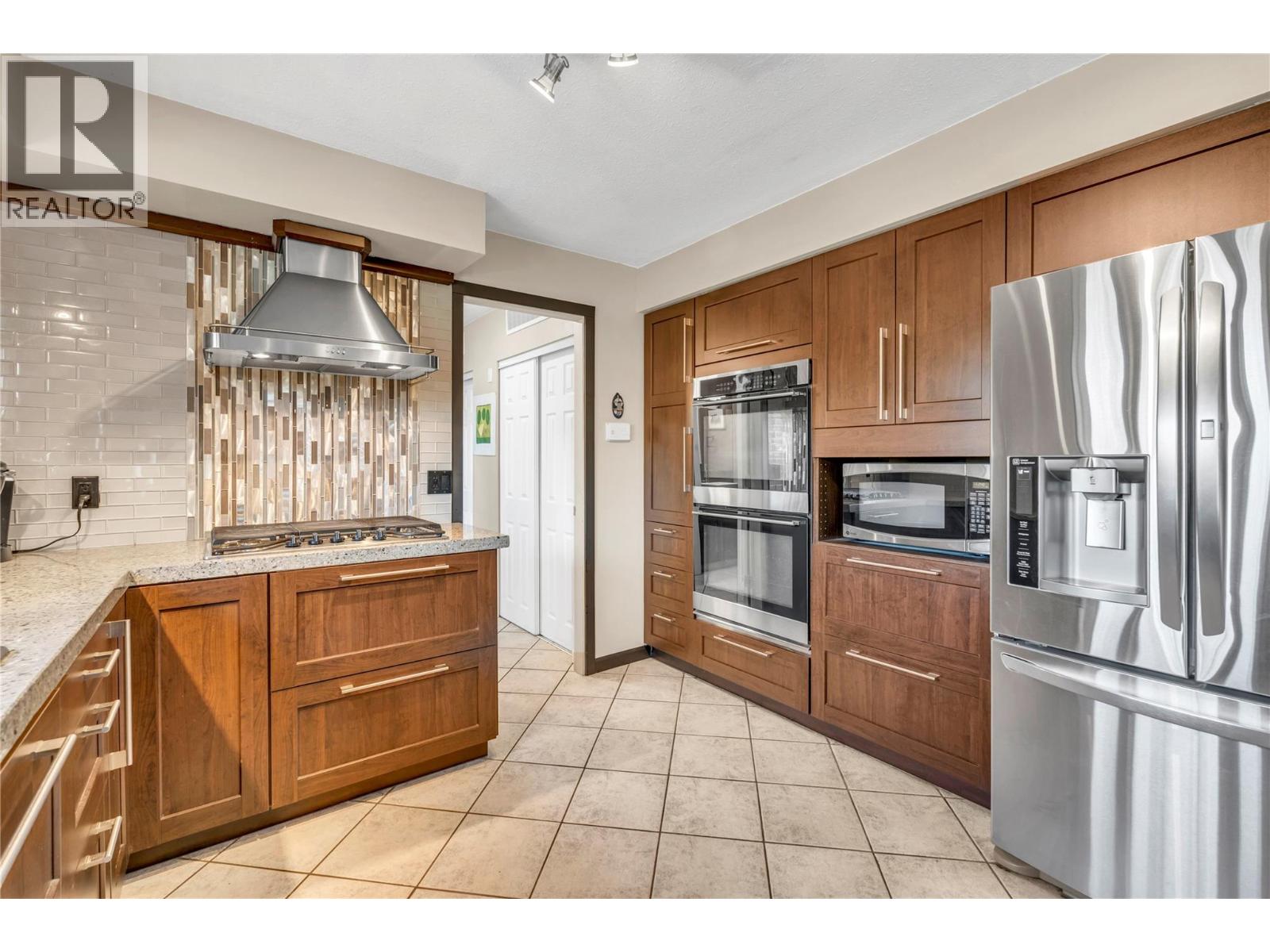 10112 Beavis Place, Summerland, British Columbia  V0H 1Z2 - Photo 15 - 10371513