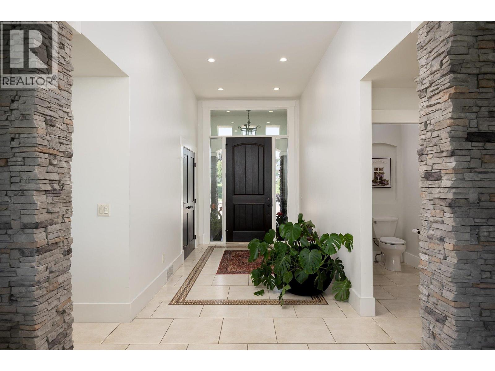2523 Hillsborough Road, West Kelowna, British Columbia  V1Z 3E8 - Photo 4 - 10371625