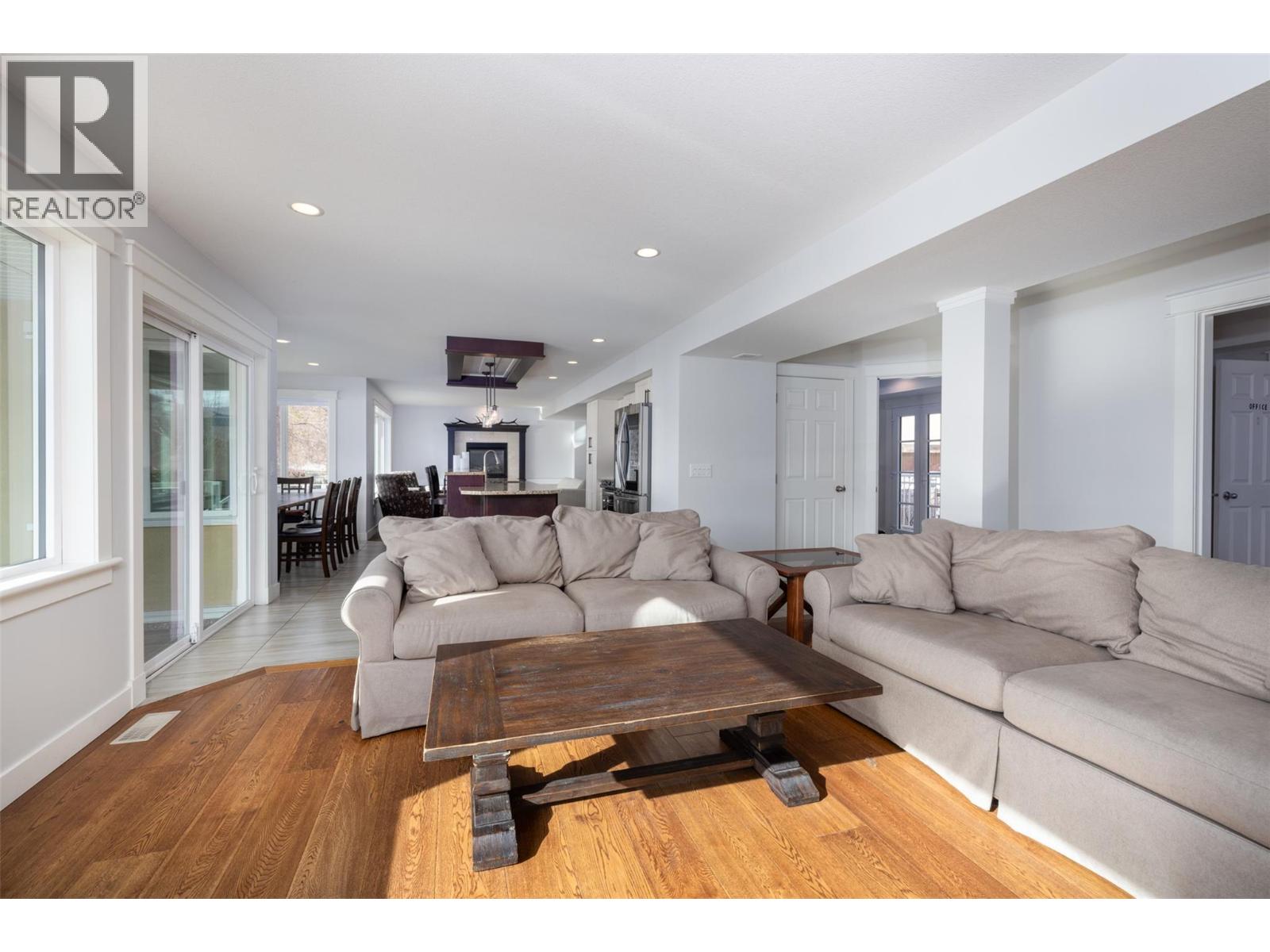 4244 Beach Avenue, Peachland, British Columbia  V0H 1X6 - Photo 42 - 10371662