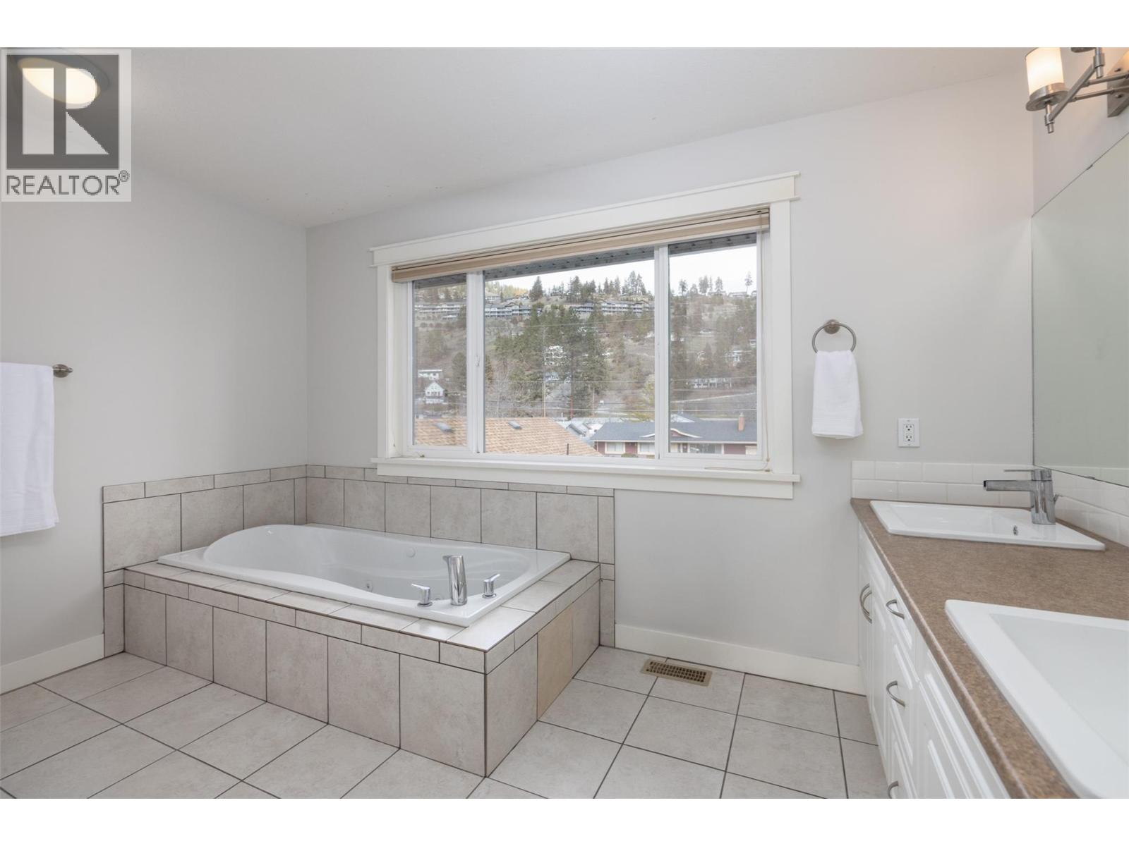 4244 Beach Avenue, Peachland, British Columbia  V0H 1X6 - Photo 64 - 10371662