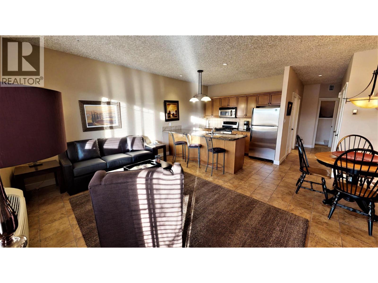 400 Bighorn Boulevard Unit# 415 Q, Radium Hot Springs, British Columbia  V0A 1M0 - Photo 11 - 10371574