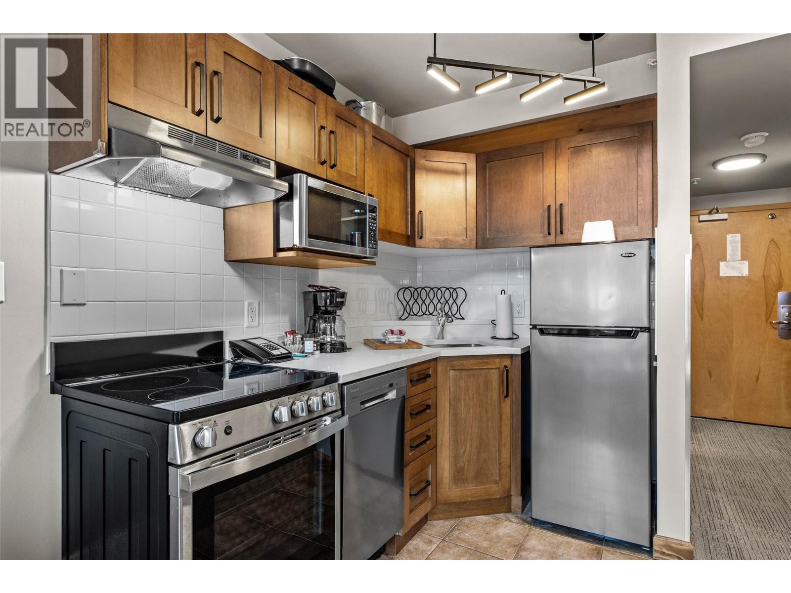 3220 Village Way Unit# 306, Sun Peaks, British Columbia  V0E 5N0 - Photo 2 - 10371666
