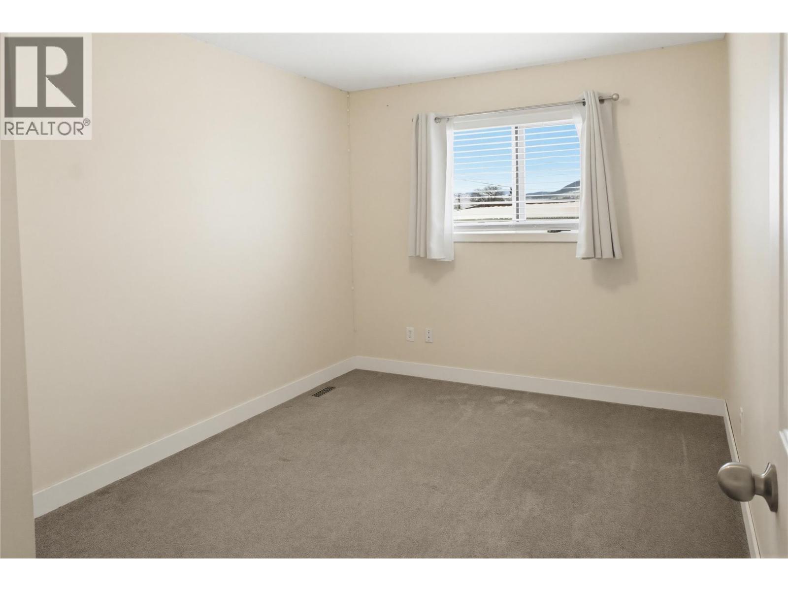 1133 13th Street, Kamloops, British Columbia  V2B 8K4 - Photo 14 - 10371302