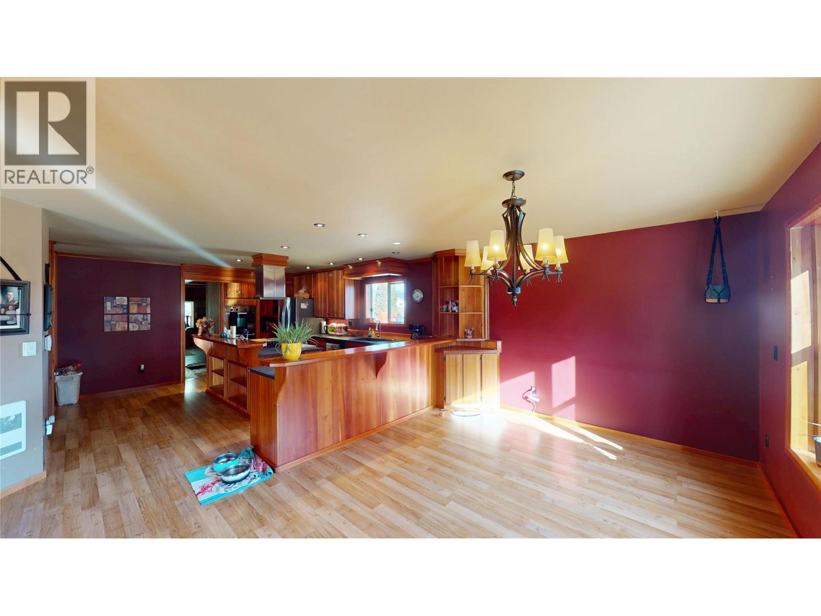 6228 Tamarack Road, Wasa, British Columbia  V0B 2K0 - Photo 12 - 10371736