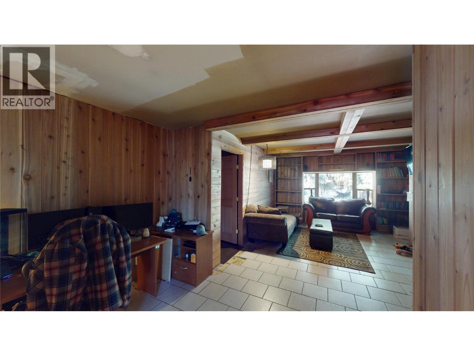 6228 Tamarack Road, Wasa, British Columbia  V0B 2K0 - Photo 18 - 10371736