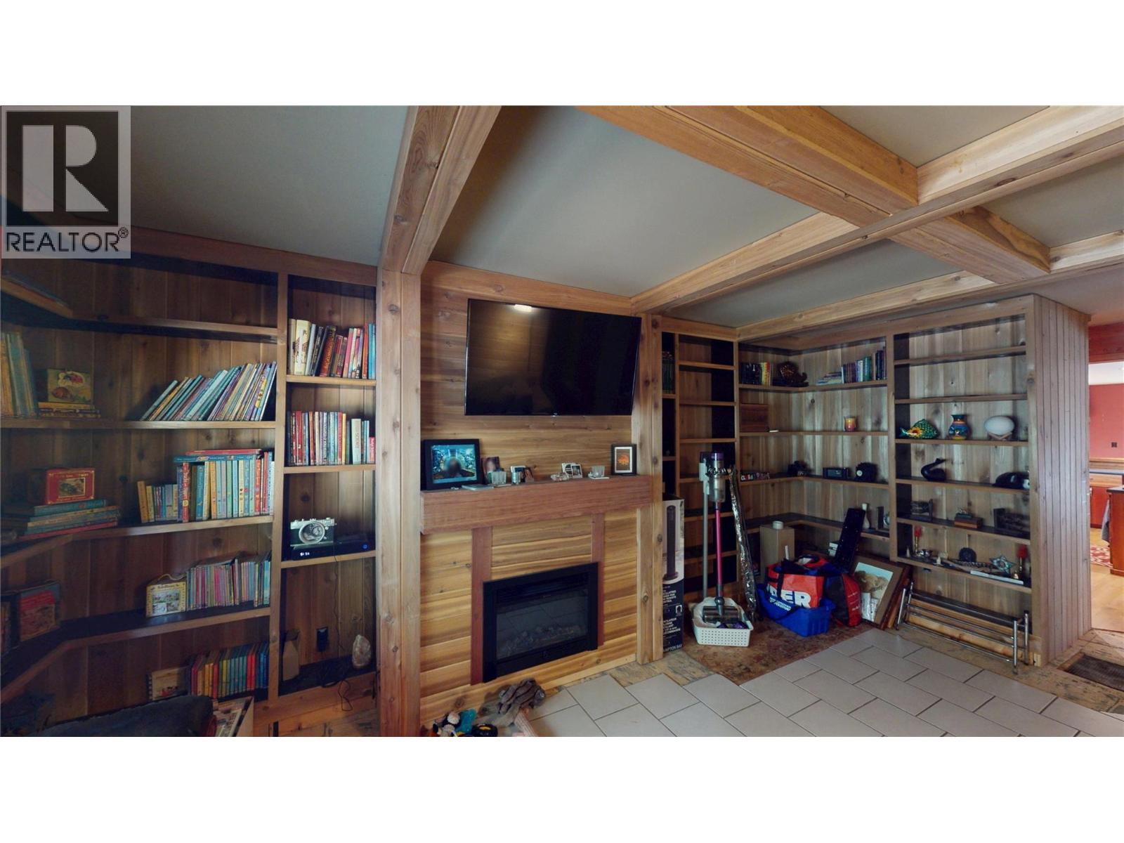 6228 Tamarack Road, Wasa, British Columbia  V0B 2K0 - Photo 20 - 10371736