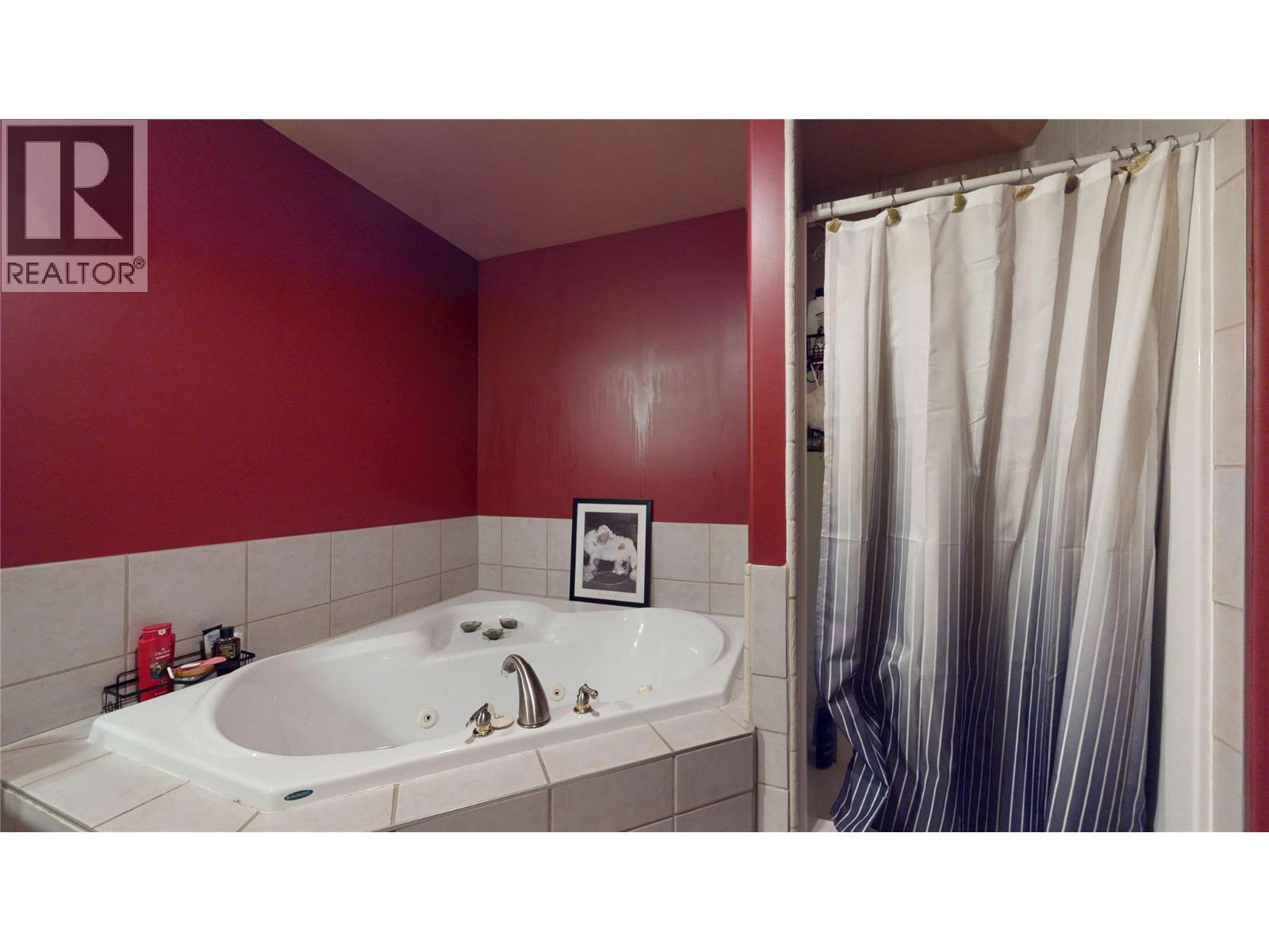 6228 Tamarack Road, Wasa, British Columbia  V0B 2K0 - Photo 26 - 10371736