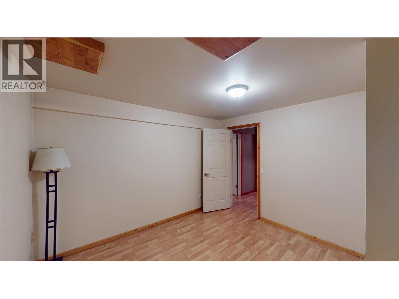 6228 Tamarack Road, Wasa, British Columbia  V0B 2K0 - Photo 36 - 10371736