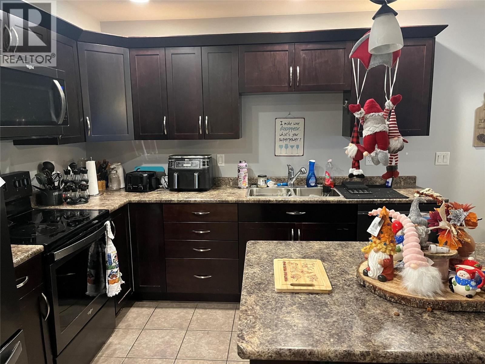 3031 Westsyde Road Unit# 8, Kamloops, British Columbia  V2B 0E4 - Photo 3 - 10371708