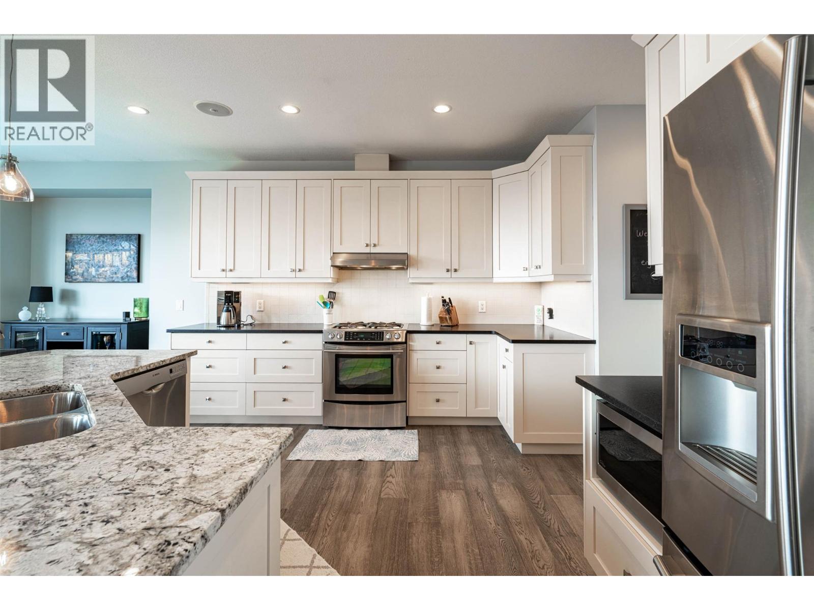 6905 Foothills Drive, Vernon, British Columbia  V1B 4B1 - Photo 11 - 10371769