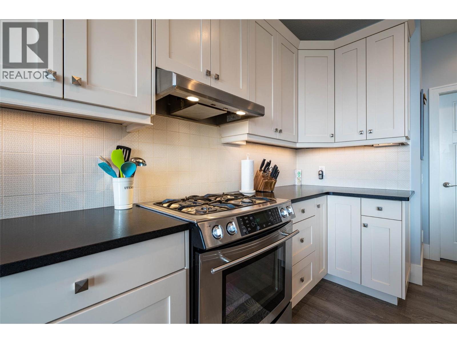 6905 Foothills Drive, Vernon, British Columbia  V1B 4B1 - Photo 14 - 10371769