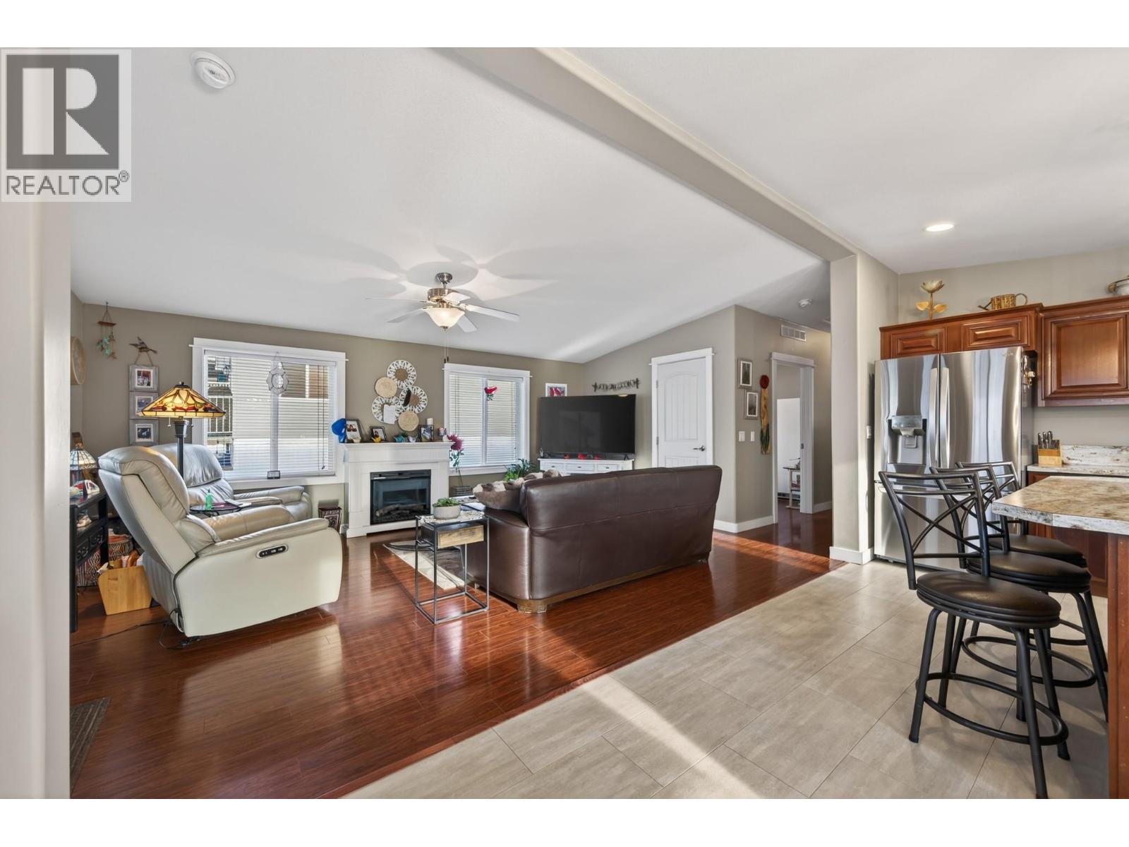768 Shuswap  E Road Unit# 14, Kamloops, British Columbia  V2H 0A4 - Photo 5 - 10371777