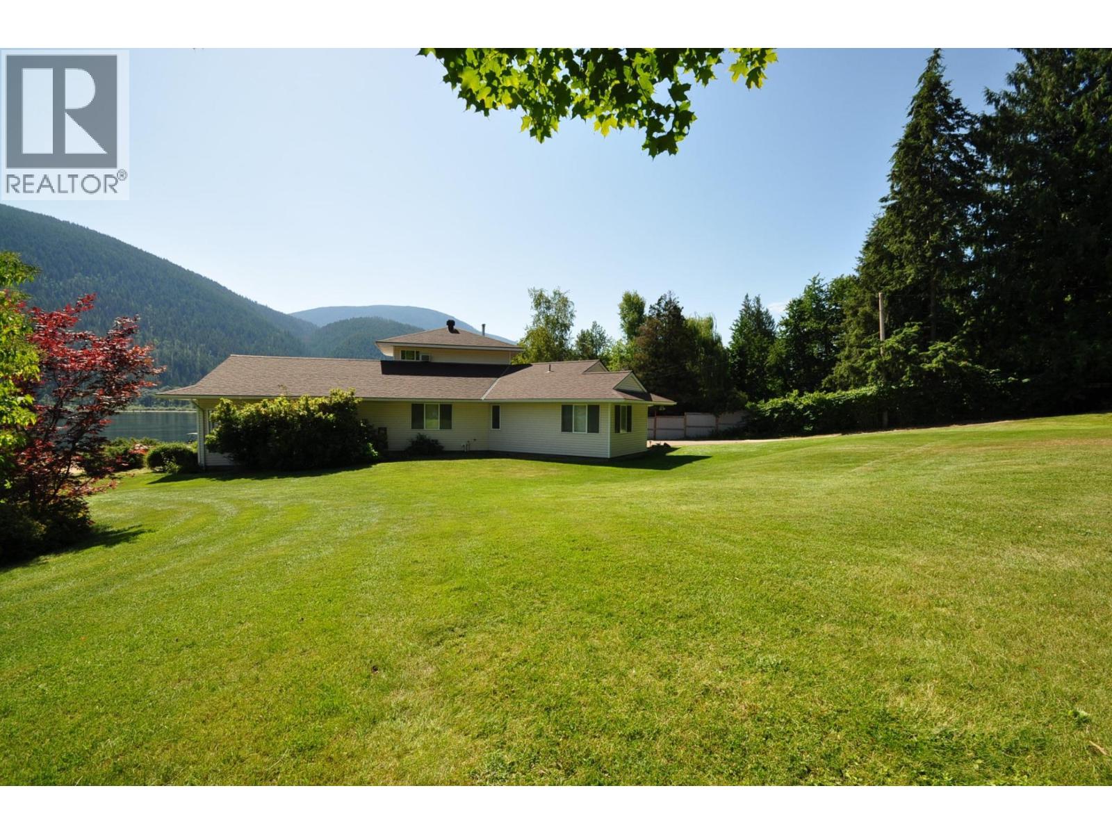 2194 3a Highway, Nelson, British Columbia  V1L 6K5 - Photo 13 - 10371813