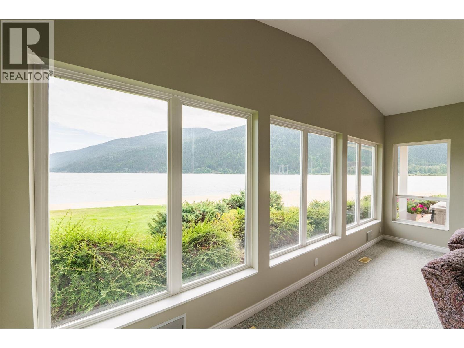2194 3a Highway, Nelson, British Columbia  V1L 6K5 - Photo 28 - 10371813