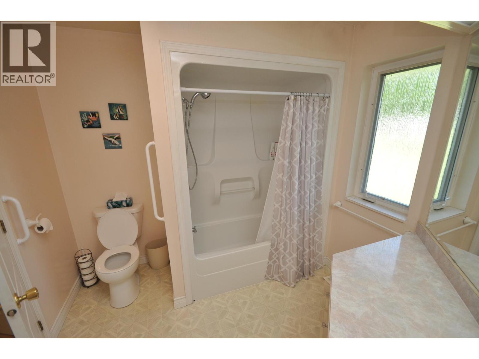 2194 3a Highway, Nelson, British Columbia  V1L 6K5 - Photo 30 - 10371813