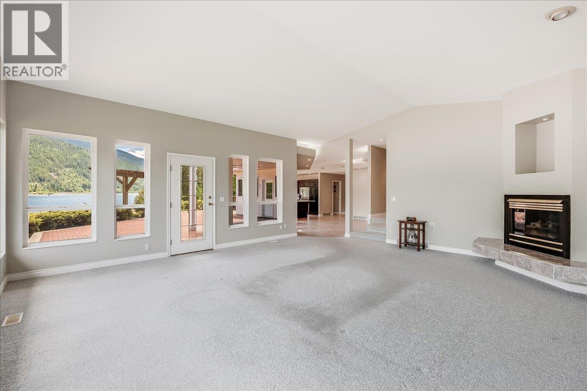 2194 3a Highway, Nelson, British Columbia  V1L 6K5 - Photo 46 - 10371813