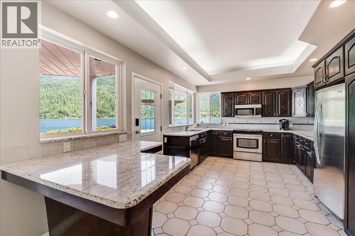 2194 3a Highway, Nelson, British Columbia  V1L 6K5 - Photo 50 - 10371813