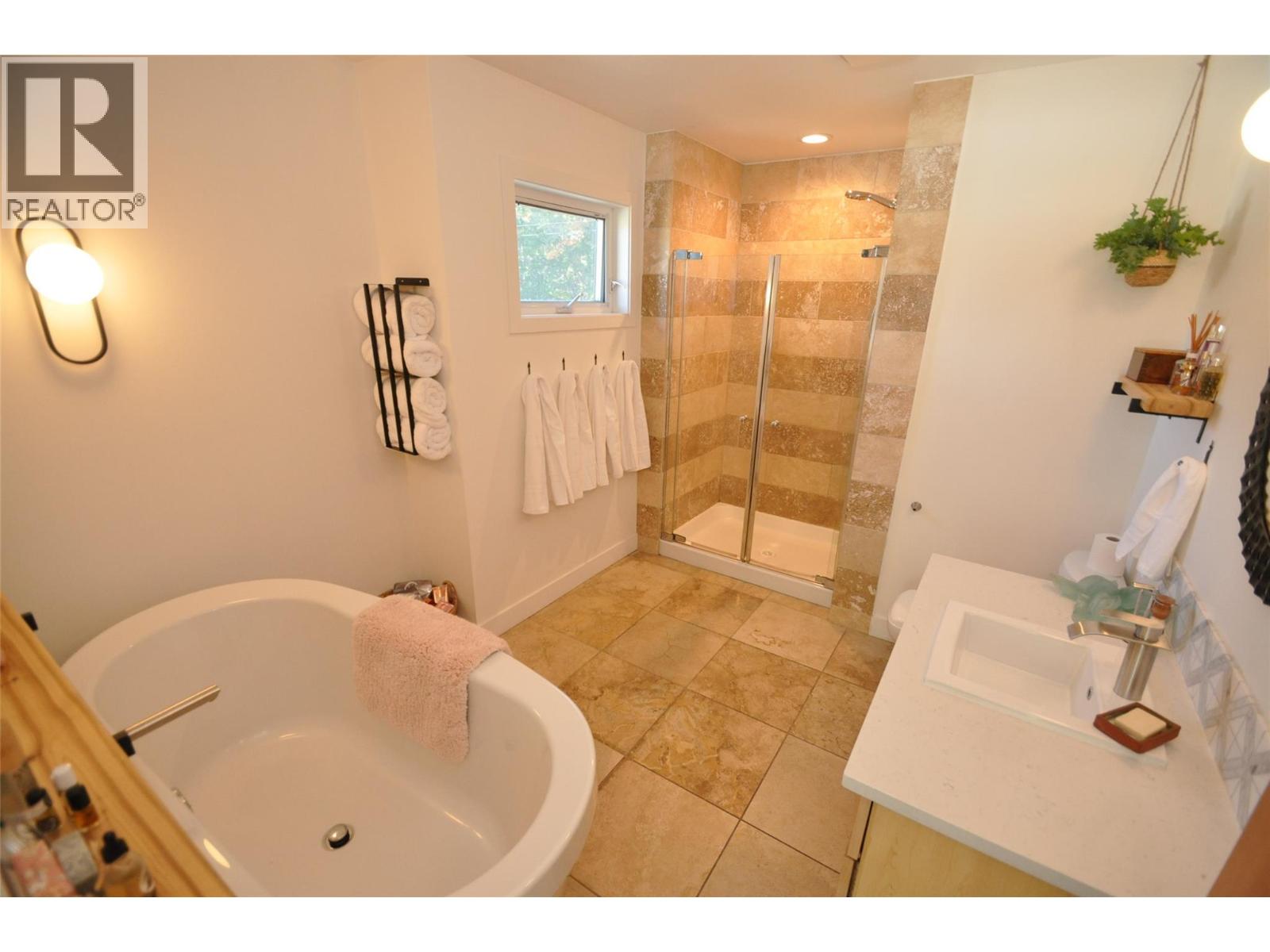 1211 Front Street, Nelson, British Columbia  V1L 4C1 - Photo 24 - 10371812