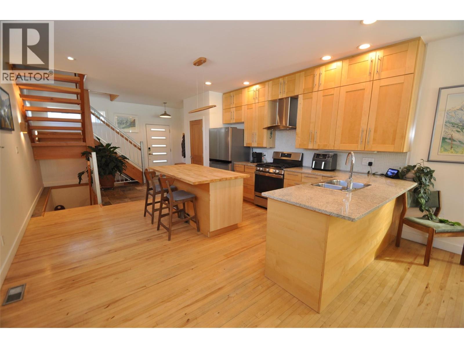 1211 Front Street, Nelson, British Columbia  V1L 4C1 - Photo 8 - 10371812