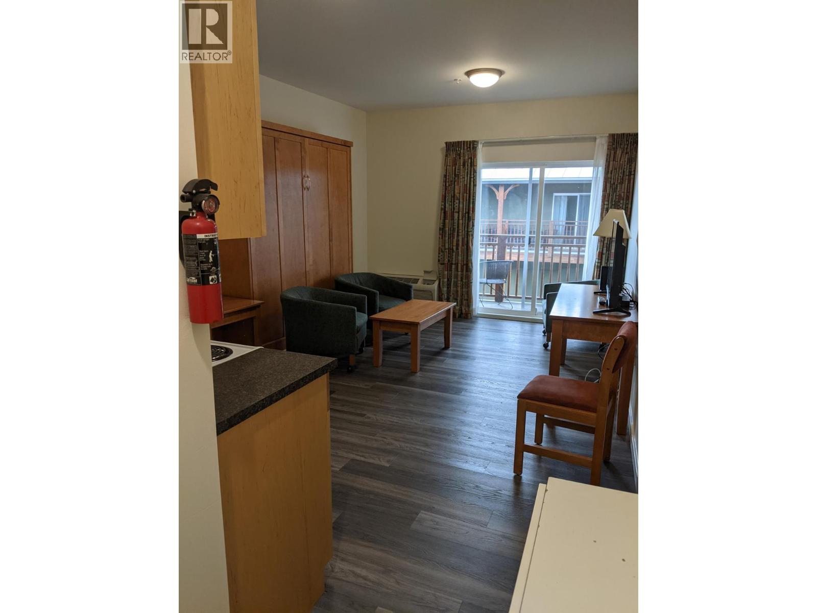 6203 Willow Avenue, Summerland, British Columbia  V0H 1Z4 - Photo 17 - 10371641