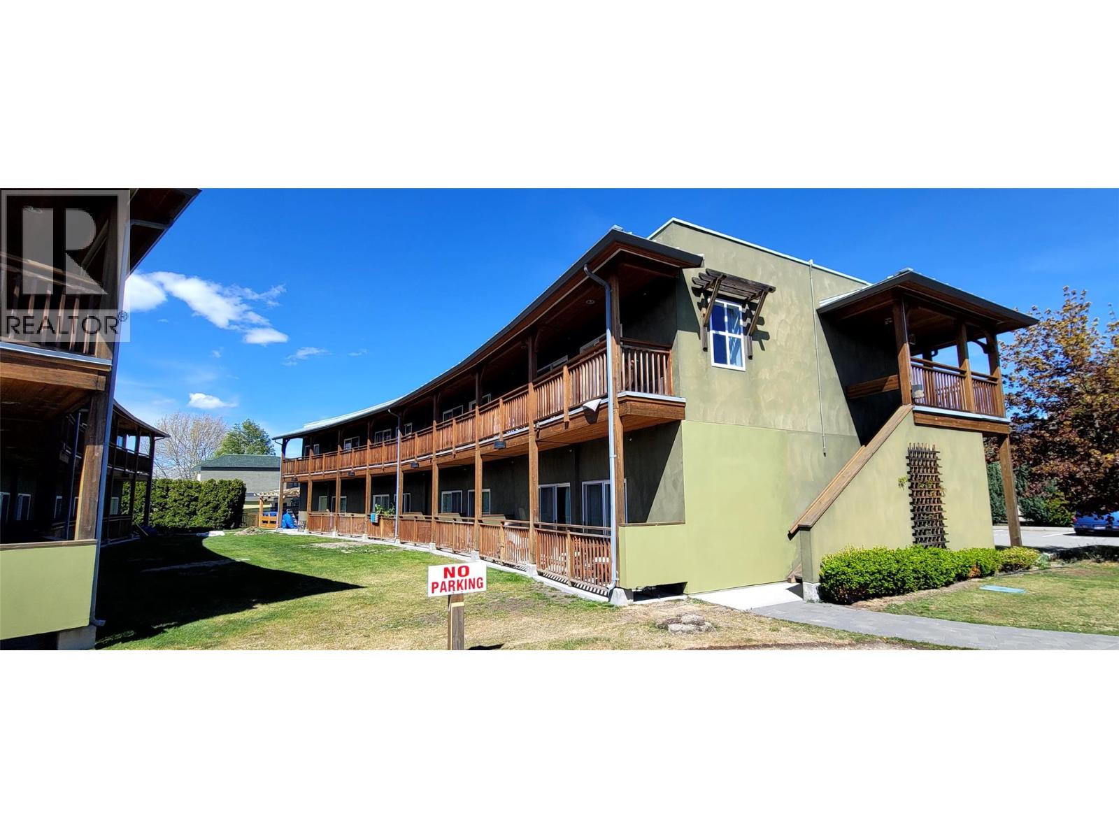 6203 Willow Avenue, Summerland, British Columbia  V0H 1Z4 - Photo 2 - 10371641