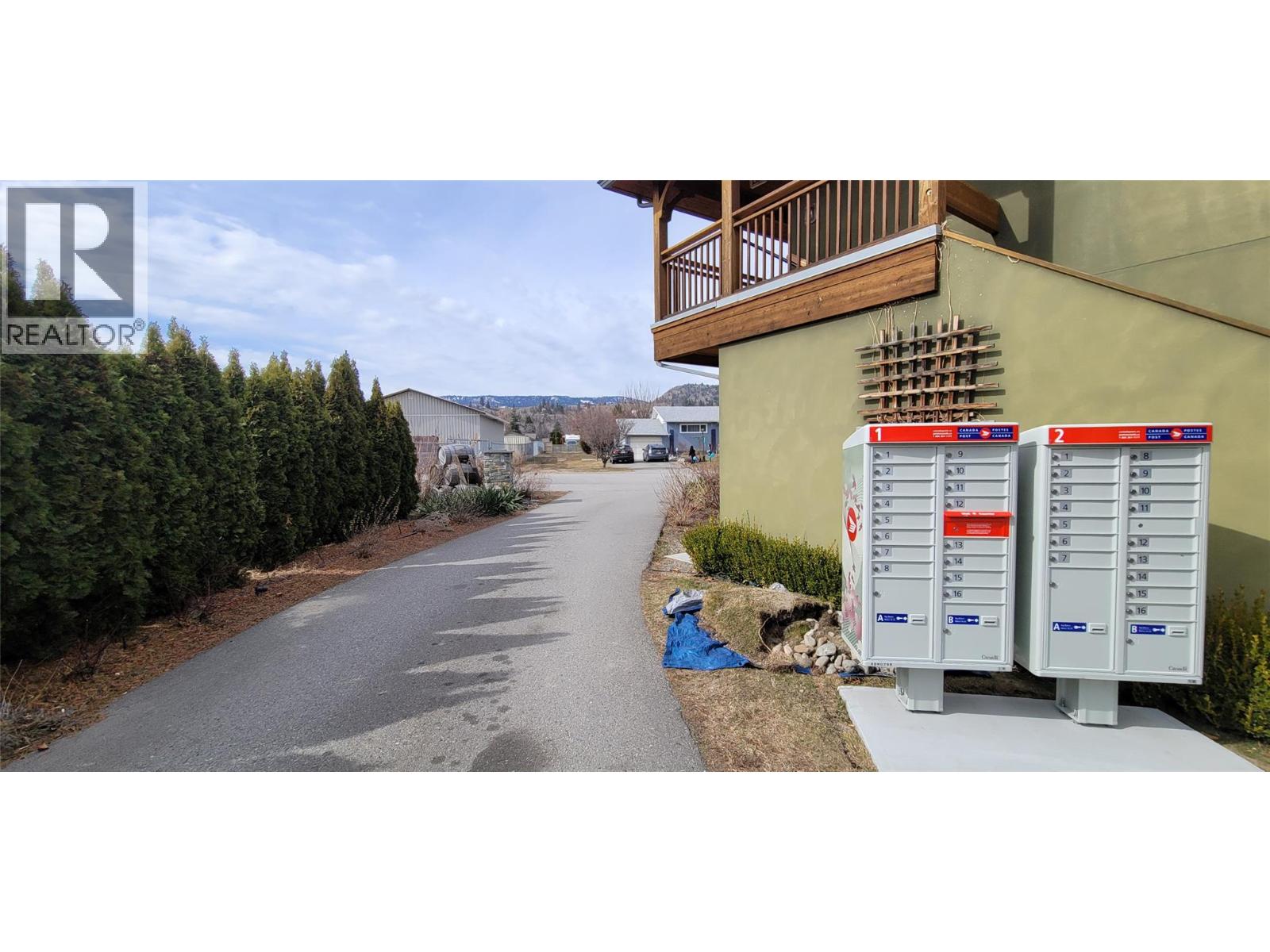 6203 Willow Avenue, Summerland, British Columbia  V0H 1Z4 - Photo 7 - 10371641