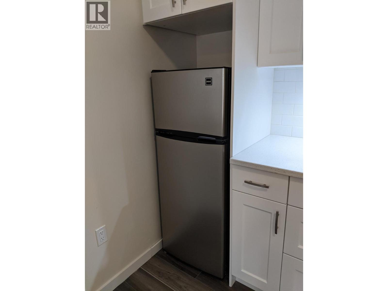 6203 Willow Avenue, Summerland, British Columbia  V0H 1Z4 - Photo 9 - 10371641