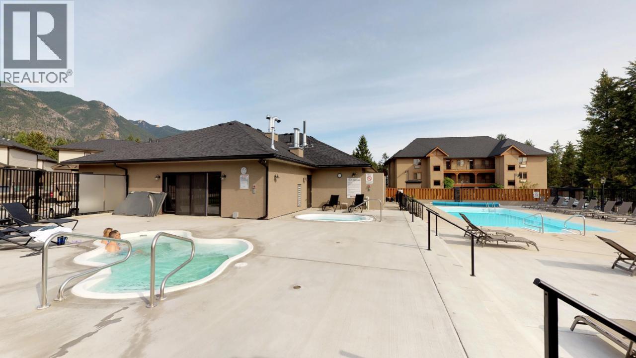 400 Bighorn Boulevard Unit# 416 D, Radium Hot Springs, British Columbia  V0A 1M0 - Photo 56 - 10371616
