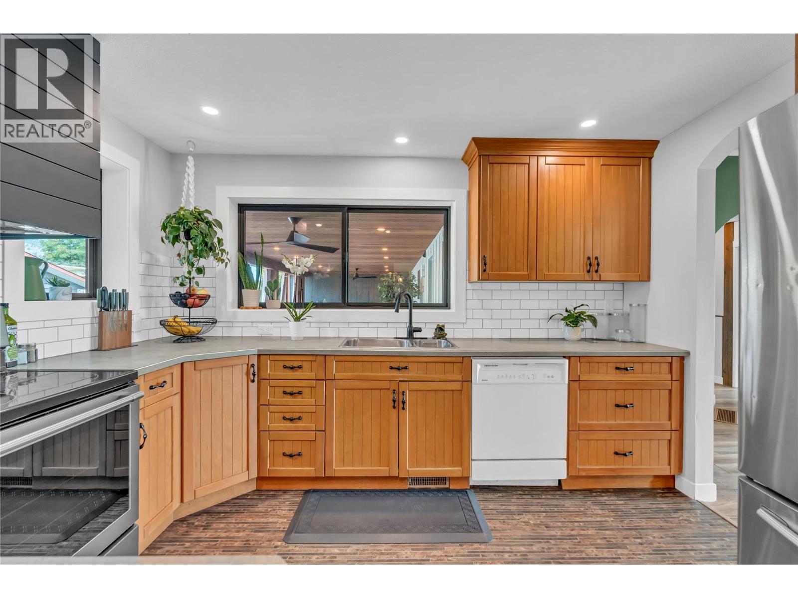 10816 Victoria Road S, Summerland, British Columbia  V0H 1Z0 - Photo 9 - 10371764