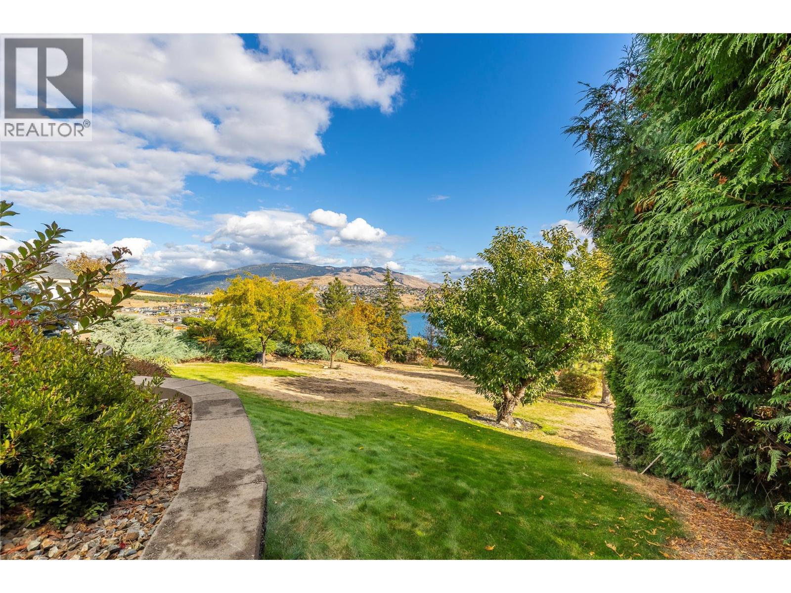 13709 Nash Drive, Coldstream, British Columbia  V1B 1X9 - Photo 5 - 10371825