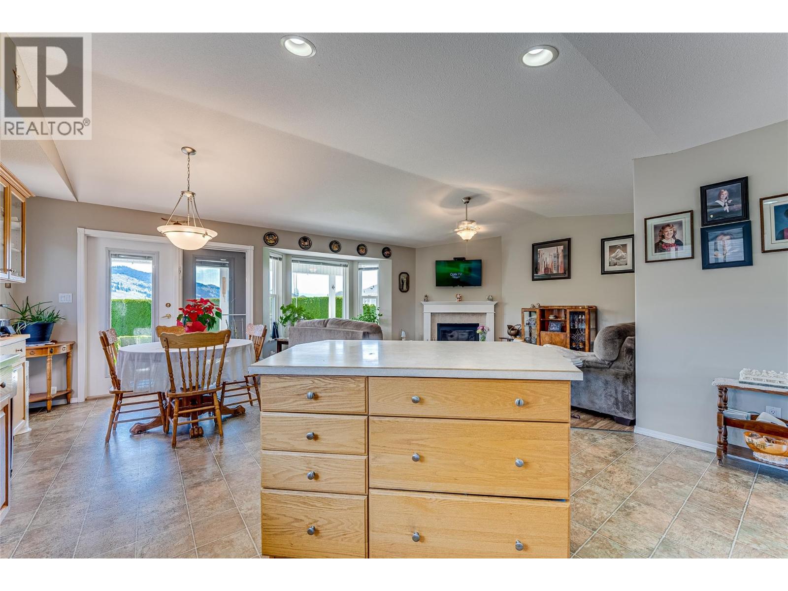 855 8 Avenue, Vernon, British Columbia  V1H 1Z1 - Photo 11 - 10371861